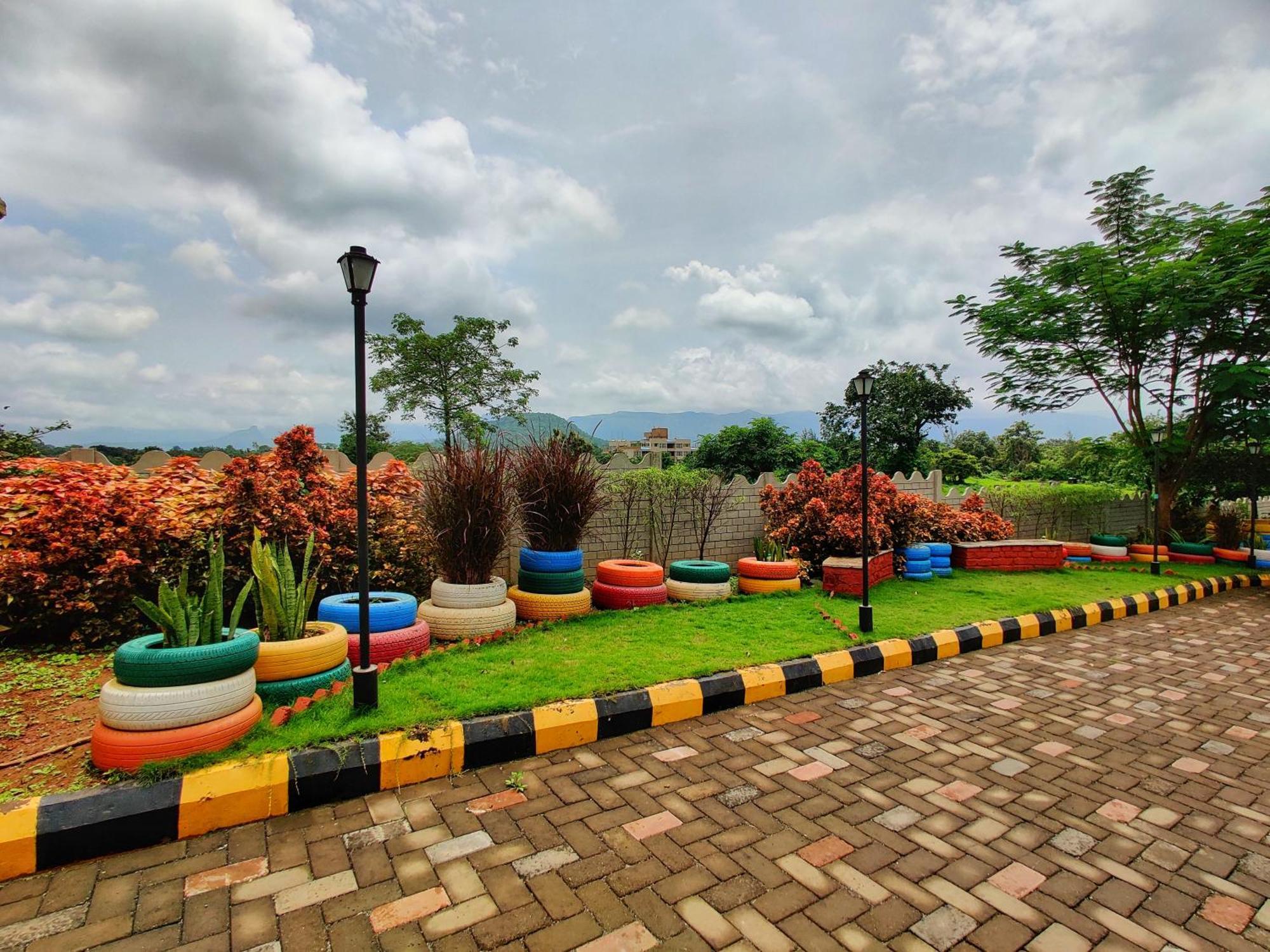 Pushpam Sanskruti Resort Karjat - A Pure Veg Resort Dhamni Zewnętrze zdjęcie