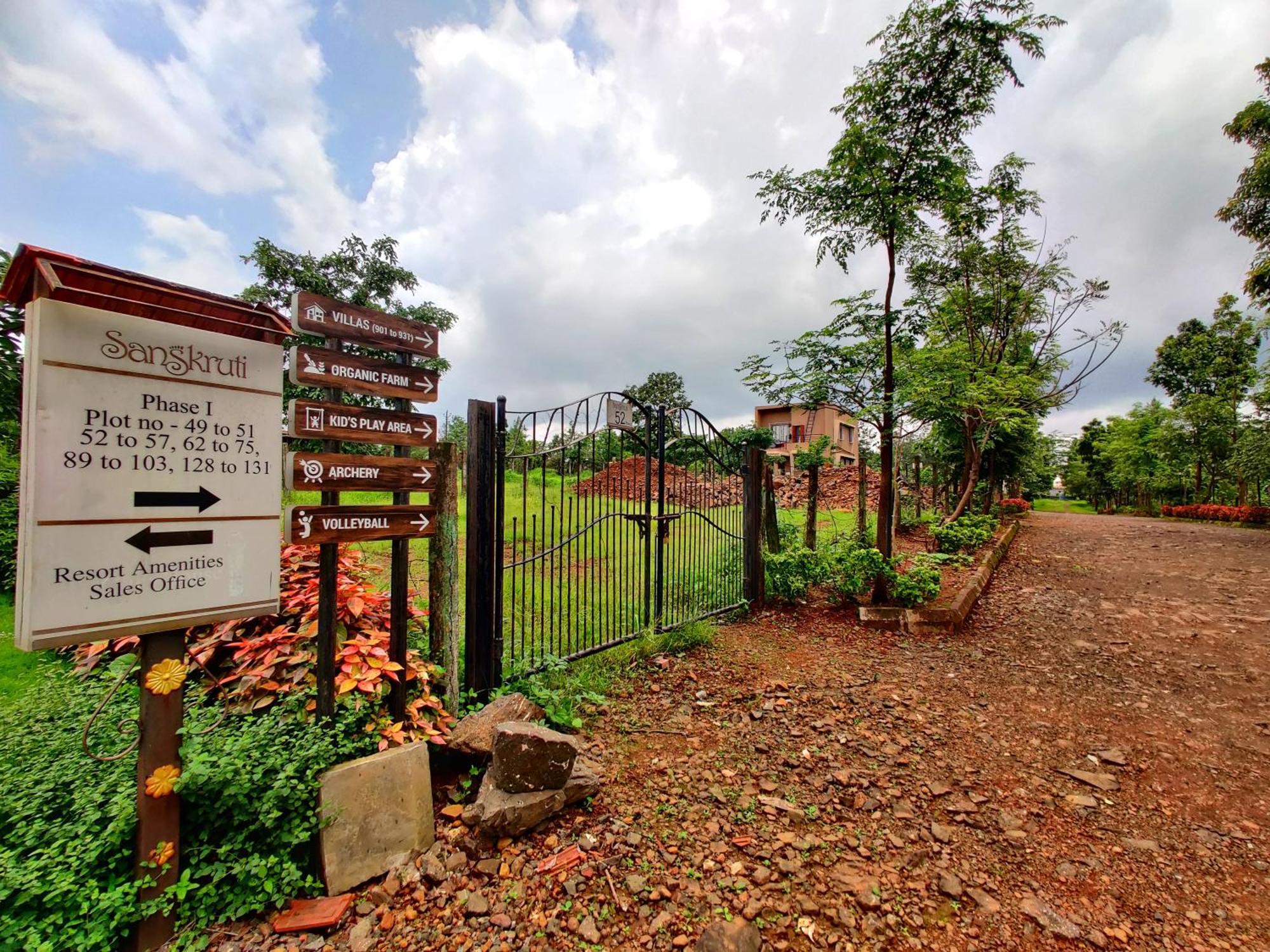 Pushpam Sanskruti Resort Karjat - A Pure Veg Resort Dhamni Zewnętrze zdjęcie